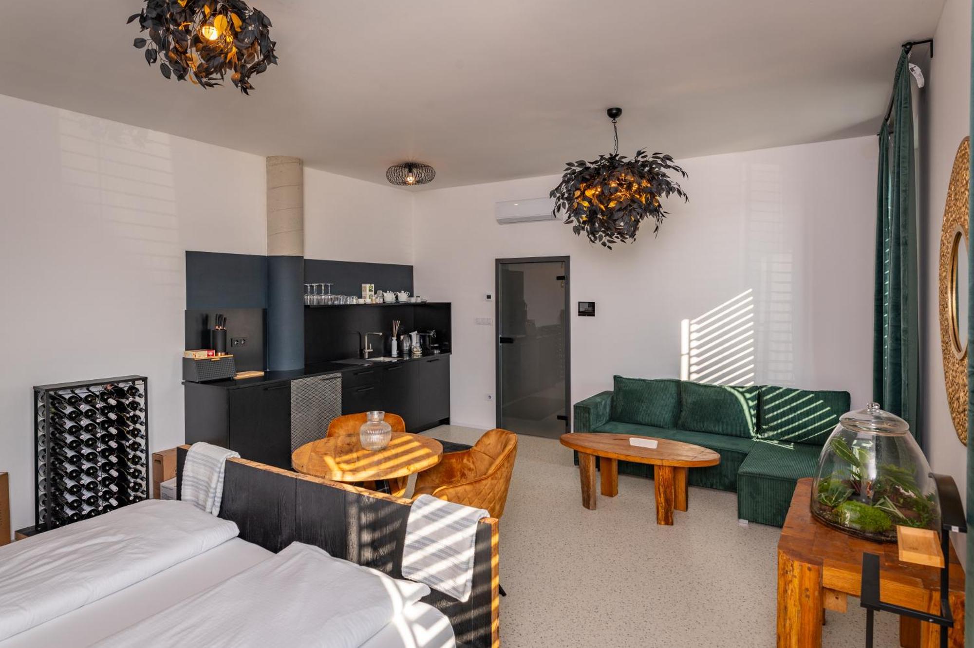 Korek Mikulov Apartman Bagian luar foto